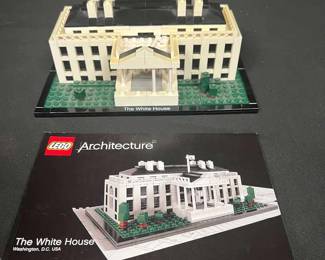 SH878The White House Lego Set