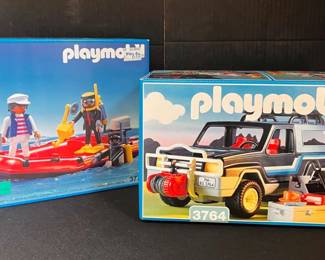 SH908Playmobil Set 3764 And 3772, NIB