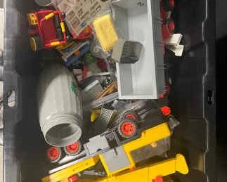 SH874Lego And Playmobil Mystery Lot