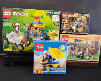 SH812Lego System 6470 5936 4910 6026 NIB