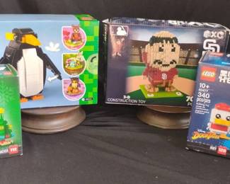 SH341LEGO Building Toys and San Diego Padres mascot