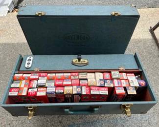 Vintage Raytheon Master Tube Case Filled with Electron Tubes
General Electric, Sylvania, RCA, Major Brand, Nuclear, Raytheon, Westinghouse, and more. This impressive collection includes three distinct sizes of electron tubes. There are three photos of the Tube Substitution Handbook. All of the photos before the handbook feature medium size boxes approximately 4 inches in length. The photos after the handbook feature the other side of the case with the smallest tubes; approximately 3-inch boxes. And the last two photos show the large tubes, of which there are only a dozen or so, in the bottom of the case. These boxes measure approximately 5 inches in length.
