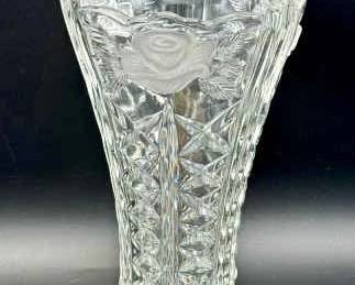 Anna Hutte Decorative Frosted Roses Lead Crystal Glass Vase