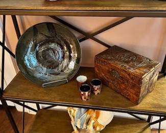 MIscellaneous decorative items