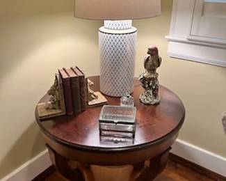 Baker table,, mahogany