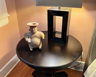 Pair of lamps and tables