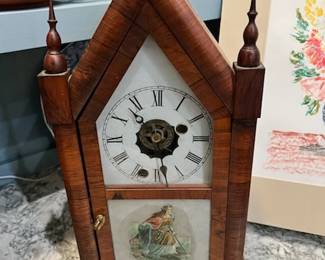 Sweet American clock, runs but no chime