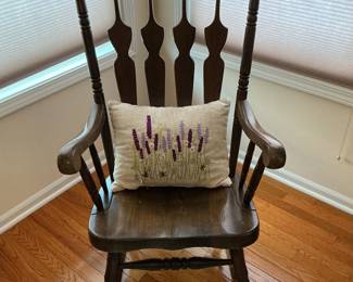 Rocking chair