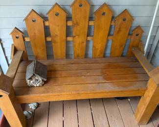 Here’s a lovely little birdhouse bench