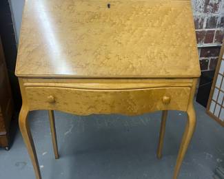 Birdseye Maple Desk 