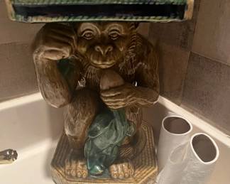 Monkey Stand
