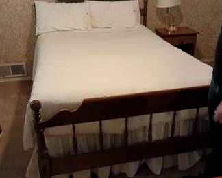 Full size bed