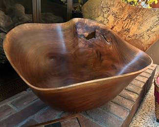 Gorgeous live edge hollow bowl