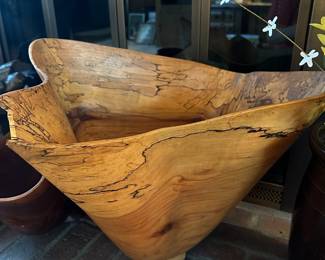 Gorgeous live edge hollow bowl