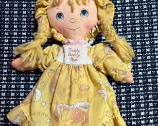 Teddy Beddy Bye Doll (Location Toy Room)