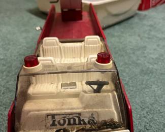 1960's/70's Metal Tonka Fire Truck (2 of 2 Views)