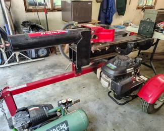 Location Garage Log Splitter & Hitachi ?