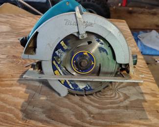 Electric Saw Location in the Garage
