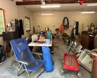 Garage View Wagon, Lawn Chair, Tent in a Bag, Various Sinks,