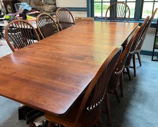 95" Stunning Table w/2 Leafs Inserted w/8 Chairs  (Location Dining Room)