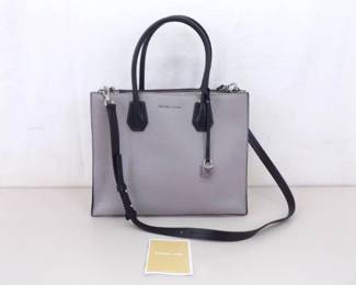 NEAR MINT Michael Kors Medium Messanger Satchel Bag