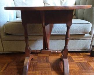 Round Dropleaf End Table