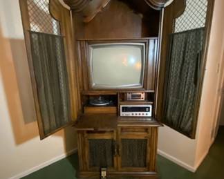 Vintage Cabinet With Builtin TV, Stereo, Turntable And Speakers