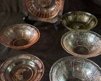 Assorted Carnival And Depression Glass Bowls 
