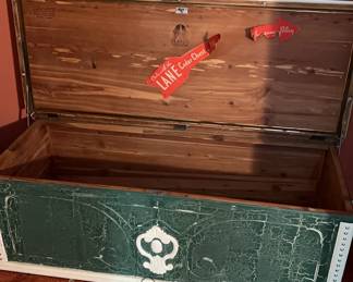 Lane Cedar Chest 