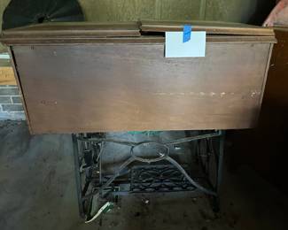 Franklin Vintage Sewing Machine