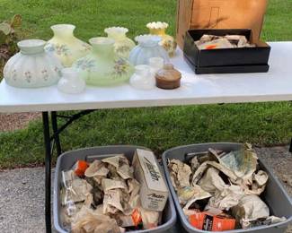 Large Lot Of Aladdin Lamp Parts And More 
