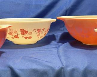 Pink Vintage Pyrex Mixing Bowls