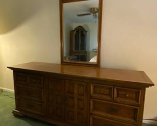 Large 9 Drawer Dresser With Mirror