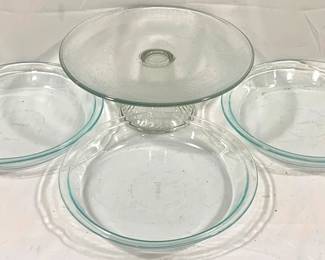 2844 - 3 Pyrex Pie Plates & Cake Stand