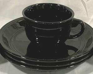 2842 - Mainstays Set of 6 Dishes