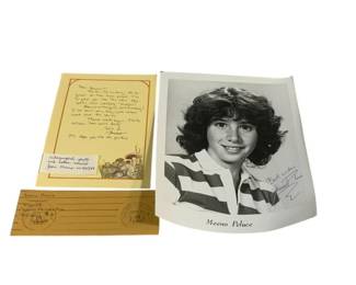 8214 - Meeno Peluce Signed Photo & Letter
