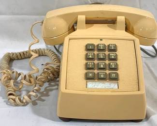 2966 - ITT Telephone - 5.5" x 8" x 10" You are buying a used as-is electric/electronic item. We do not guarantee all components are present, and if it is not expressly stated, it is untested.