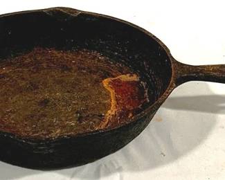 2766 - Cast Iron Pan - 6.5"