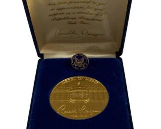 4155x - Republican Task Force Medal of Merit with pin Ronald Reagan Founder
