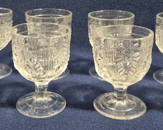 8363 - 8 EAPG Ribbed Palm Fern Stemmed Cocktail 3.5