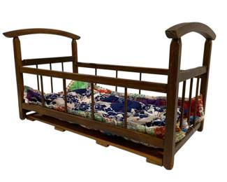 4252 - Wood Doll Bed 13 x 21 x 13
