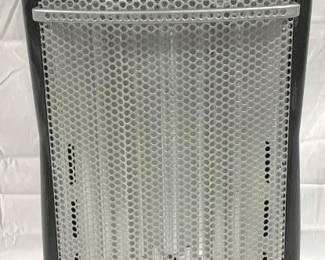 2246 - Holmes Space Heater - 24" x 12" x 8" You are buying a used as-is electric/electronic item. We do not guarantee all components are present, and if it is not expressly stated, it is untested.