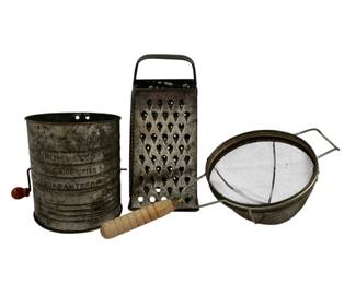 4182 - 3 Vintage Kitchen Items