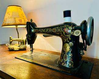 Vintage Singer Treadle Sewing Machine (Model 66 - "Red Eye" - Manufactured ~1910 with ornate original decals.