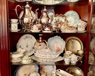 Beautiful porcelain with Limoges, Coalport, Ansley pieces
