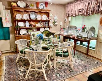 Breakfast room loaded!