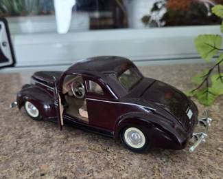 1940 Pontiac Deluxe Coupe