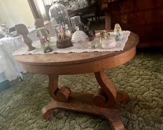 1800's Century Style Library oval table