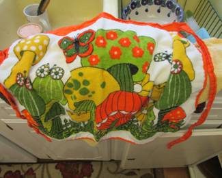 Super cute 1960's mushroom apron
