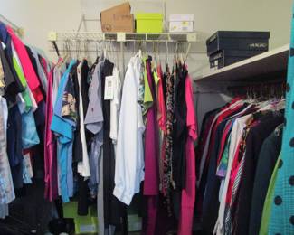 Tons of clothes, more than a department store. Closets PACKED